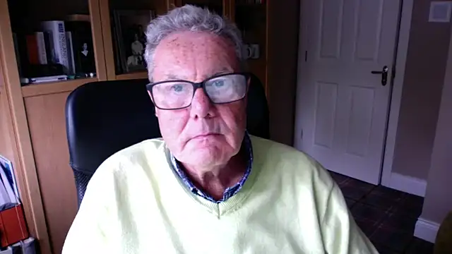 Snapshot of Oldpistolpete chatting on September 2025 02:17:02 PM Oldpistolpete online show from September 2025 02:17:02 PM