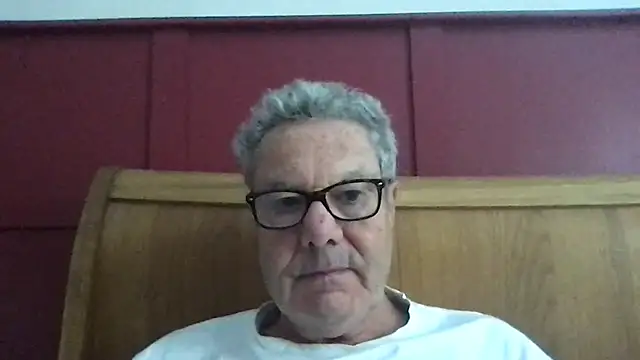 Snapshot of Oldpistolpete chatting on October 2025 10:25:01 AM Oldpistolpete online show from October 2025 10:25:01 AM
