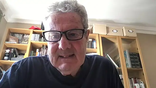 Snapshot of Oldpistolpete chatting on April 2026 03:33:02 PM Oldpistolpete online show from April 2026 03:33:02 PM