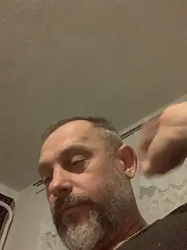 GHsveter online show from November 2025 05:25:02 PM