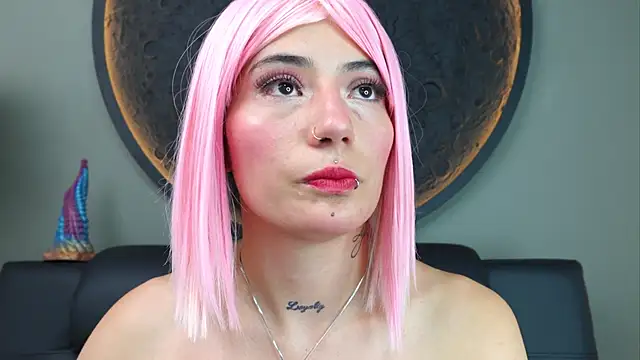 miss sharlotte18 online show from October 2025 06:10:02 PM