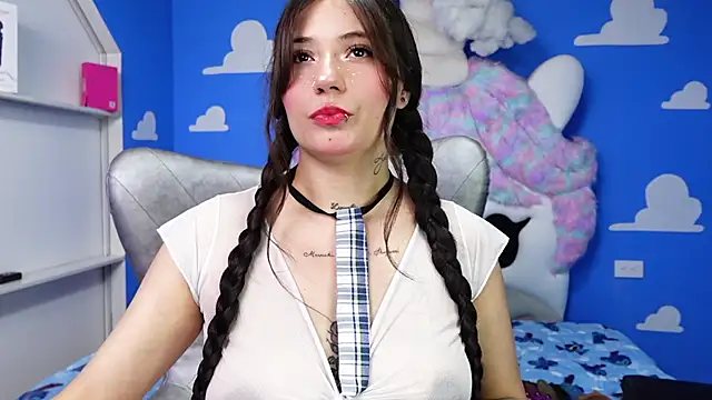 Snapshot of miss_sharlotte18 chatting on June 2026 06:10:02 PM miss sharlotte18 online show from June 2026 06:10:02 PM