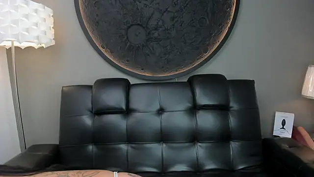 miss vaiolette online show from February 2025 11:13:02 AM