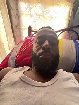 Snapshot of DaleHamilton chatting on April 2026 04:45:01 PM DaleHamilton online show from April 2026 04:45:01 PM