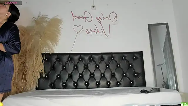 Bianka olivetto021 online show from September 2025 01:51:01 AM