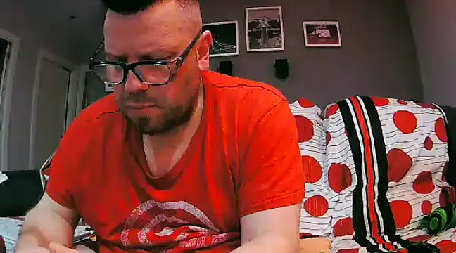 Snapshot of txan9876 chatting on February 2025 01:52:02 AM txan9876 online show from February 2025 01:52:02 AM