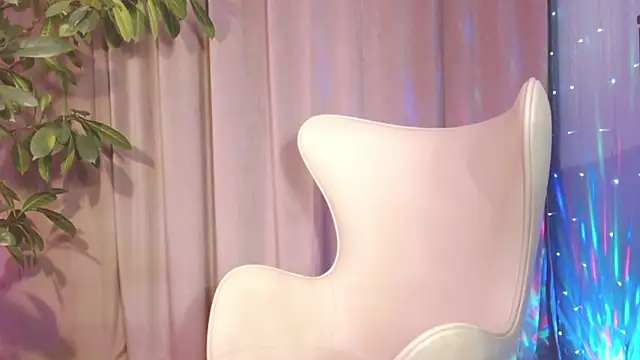 julia renard online show from February 2025 01:27:01 PM