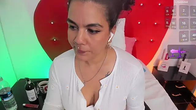 nicolette rock online show from February 2026 11:53:01 AM