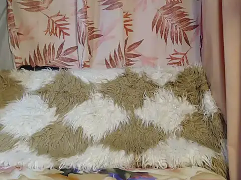 Snapshot of Hotte_Nicky19xxx chatting on March 2025 02:51:01 PM Hotte Nicky19xxx online show from March 2025 02:51:01 PM