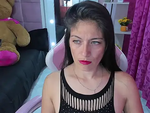 AnnyMilet  online show from March 2026 11:04:01 PM