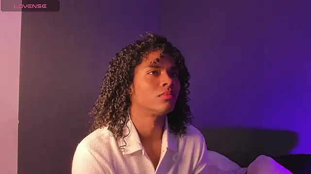 Lucas eevans online show from February 2025 03:40:01 PM