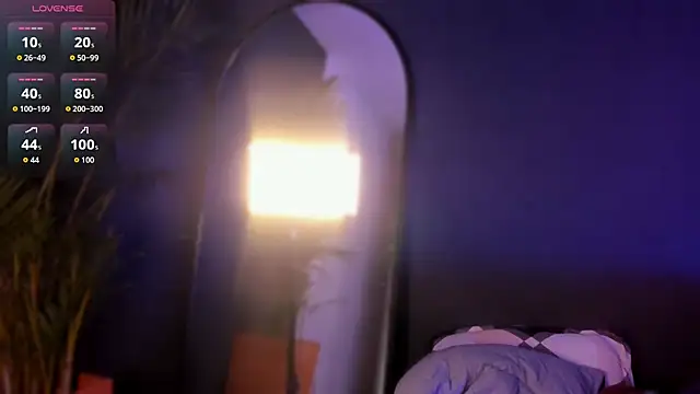 Lucas eevans online show from November 2025 01:22:01 PM