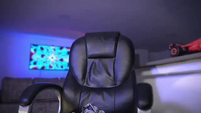 Frank Farrell online show from October 2025 08:24:02 AM