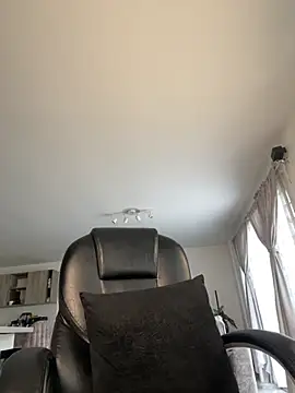 Snapshot of Frank_Farrell chatting on February 2026 07:56:02 PM Frank Farrell online show from February 2026 07:56:02 PM