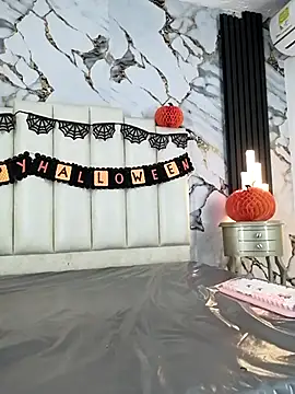 mollieblue69 online show from October 2025 01:02:02 PM