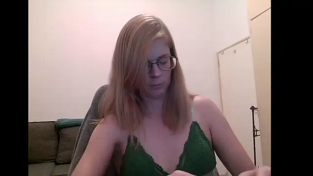 Snapshot of SavannaGirly chatting on September 2025 05:59:02 PM SavannaGirly online show from September 2025 05:59:02 PM