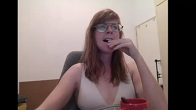SavannaGirly online show from June 2026 07:18:01 AM