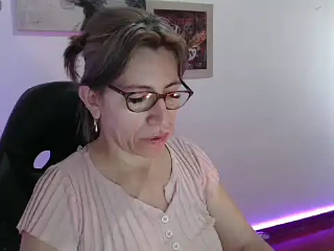 Chayla Ruiz online show from December 2024 09:28:01 PM