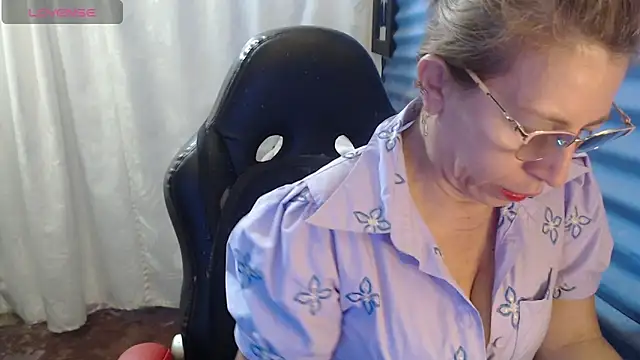 Chayla Ruiz online show from April 2026 12:39:02 PM