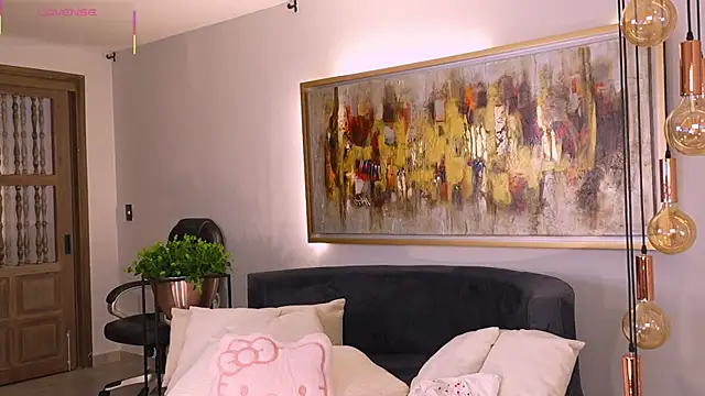 Snapshot of KateSunder chatting on May 2026 11:51:02 AM KateSunder online show from May 2026 11:51:02 AM