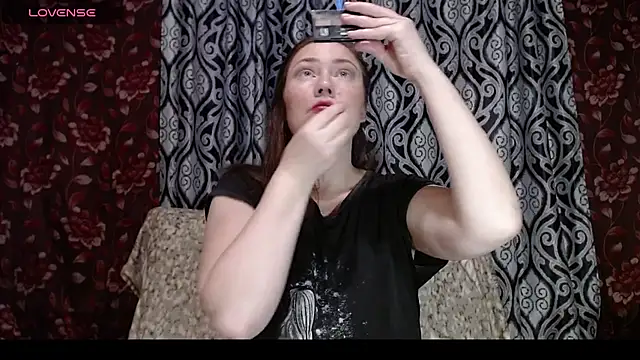 EmilyDoth online show from November 2025 02:06:02 AM