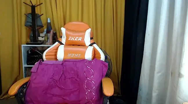 Snapshot of Deliciouscumsxz chatting on December 2024 10:21:01 AM Deliciouscumsxz online show from December 2024 10:21:01 AM