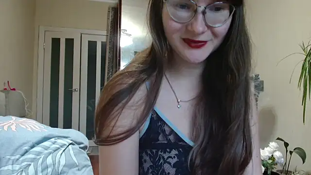 KiraGoldens online show from October 2025 10:36:02 AM