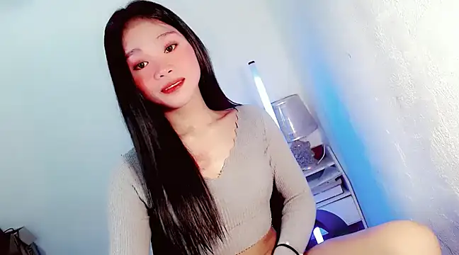 amomentoflust69 online show from February 2025 03:44:01 AM