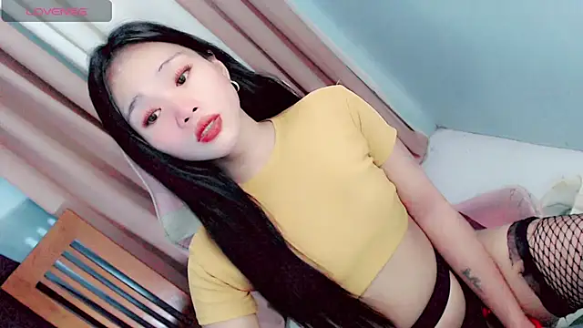 Snapshot of amomentoflust69 chatting on May 2026 11:27:02 AM amomentoflust69 online show from May 2026 11:27:02 AM