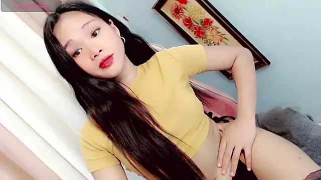 Snapshot of amomentoflust69 chatting on May 2026 10:45:01 AM amomentoflust69 online show from May 2026 10:45:01 AM
