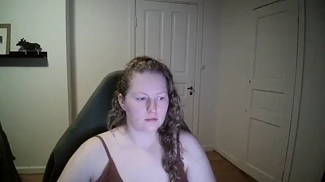 Girlnina-1995 online show from January 2025 08:49:02 AM