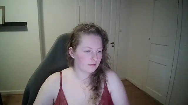 Girlnina-1995 online show from January 2025 01:17:01 PM