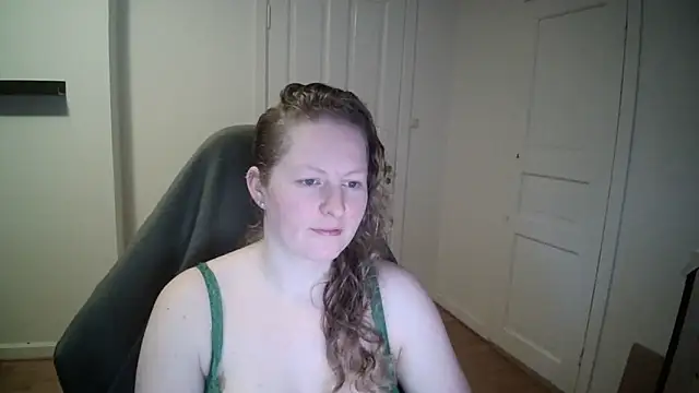 Girlnina-1995 online show from February 2025 09:25:02 AM