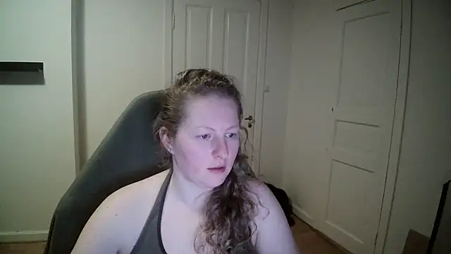 Girlnina-1995 online show from February 2025 07:48:02 PM