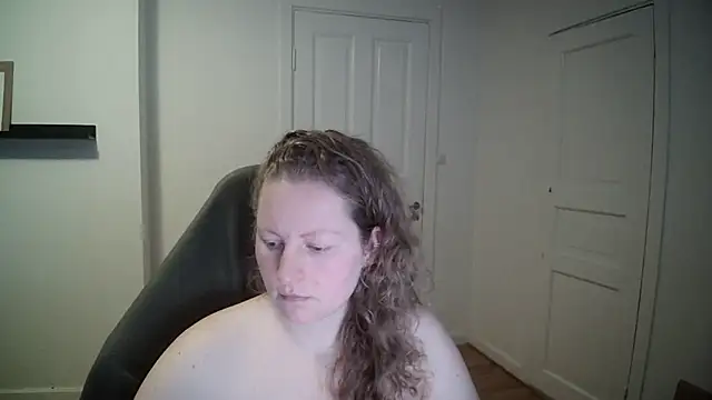 Girlnina-1995 online show from March 2025 12:05:02 PM