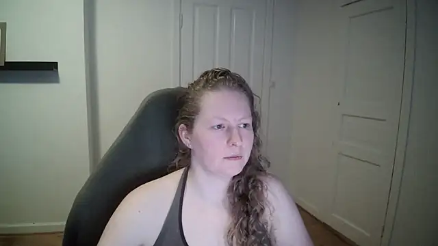 Girlnina-1995 online show from March 2025 11:42:01 AM