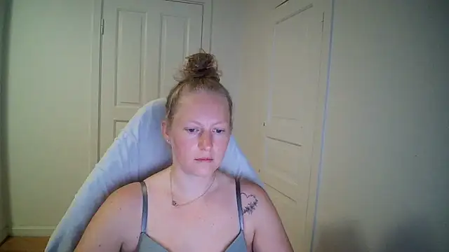 Girlnina-1995 online show from July 2026 05:56:01 AM