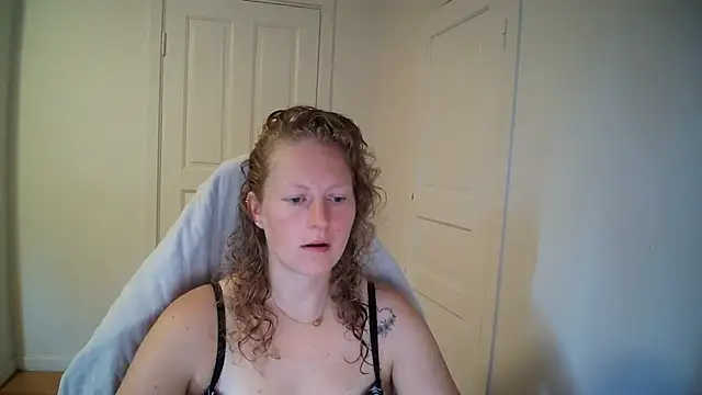 Girlnina-1995 online show from July 2026 06:16:02 AM