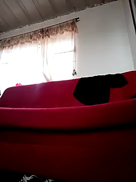 Snapshot of Bigassmommy_x chatting on February 2026 02:46:01 PM Bigassmommy x online show from February 2026 02:46:01 PM