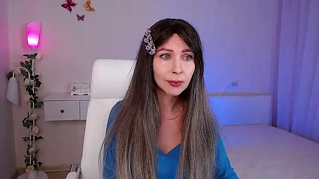 wendifoste online show from March 2025 06:44:01 PM