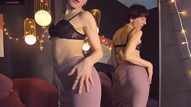 LorenDaze online show from January 2025 05:34:02 PM