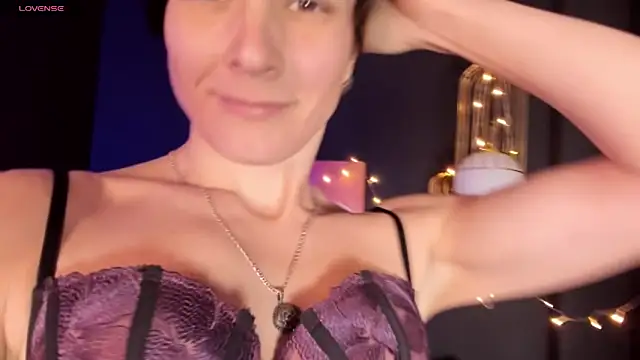 LorenDaze online show from February 2025 05:12:01 PM