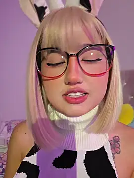 Snapshot of Pinkie_Princes chatting on February 2026 09:05:02 PM Pinkie Princes online show from February 2026 09:05:02 PM