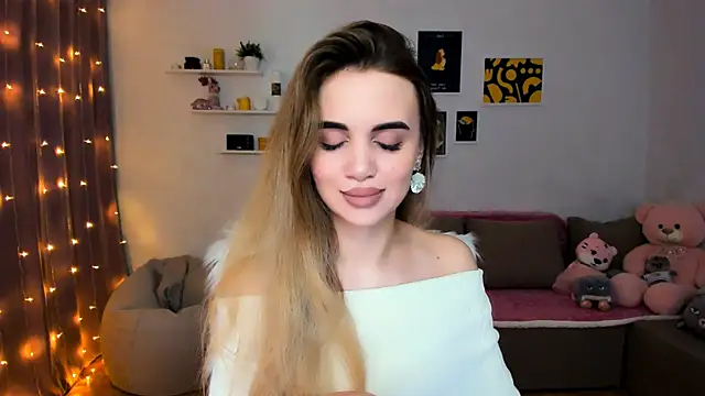 aPieceOfJoy online show from December 2024 08:34:01 PM