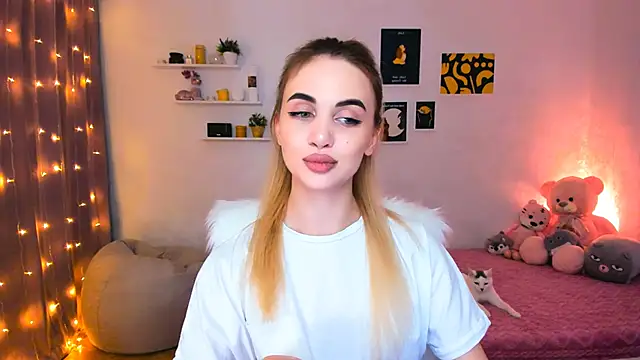 aPieceOfJoy online show from December 2024 12:27:01 AM