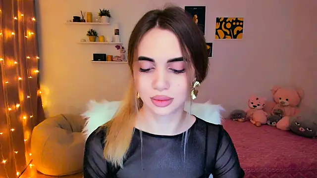 aPieceOfJoy online show from January 2025 08:12:01 PM