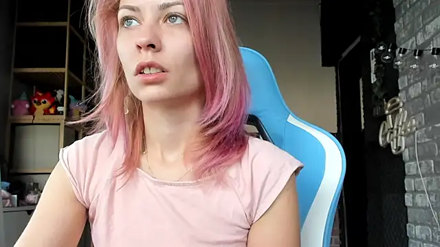 karo123421 online show from October 2025 08:31:02 AM