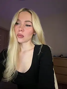 Snapshot of xDinnax chatting on February 2026 04:49:02 PM xDinnax online show from February 2026 04:49:02 PM