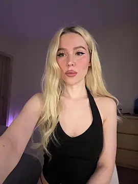 Snapshot of xDinnax chatting on March 2026 01:13:02 PM xDinnax online show from March 2026 01:13:02 PM