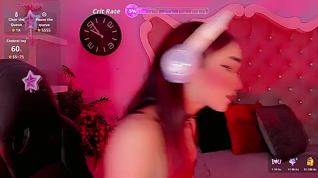 LeyXandrabraz online show from November 2025 08:18:02 PM